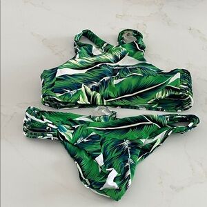 Cupshe Green Leaf Print Bikini